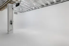 PRE-LIT (RGB) WHITE CYC STUDIO | PRIVATE HAIR, MAKEUP AND VANITY SPACE - Image 1