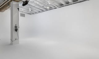 PRE-LIT (RGB) WHITE CYC STUDIO | PRIVATE HAIR, MAKEUP AND VANITY SPACE - Image 1