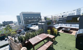 Brilliant Contemporary Loft - Image 5