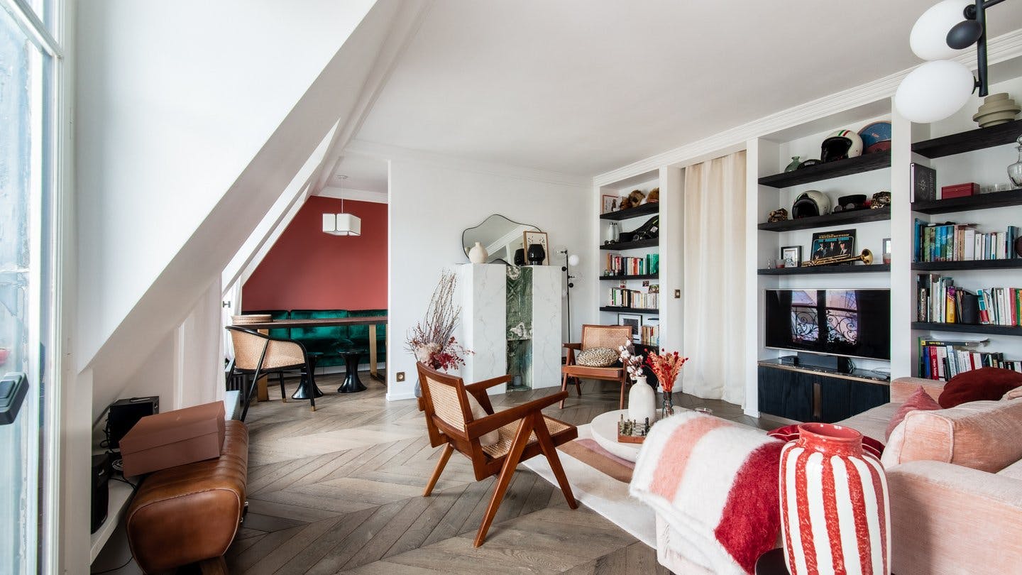 Architect-Designed Loft on Avenue Trudaine, Paris