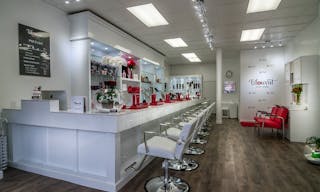 Bronx White Bar Counter Style Storefront - Image 4