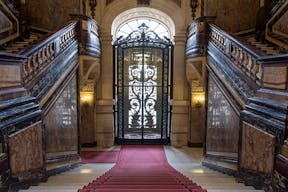 Unique Space in the Heart of 8th District - Image 14