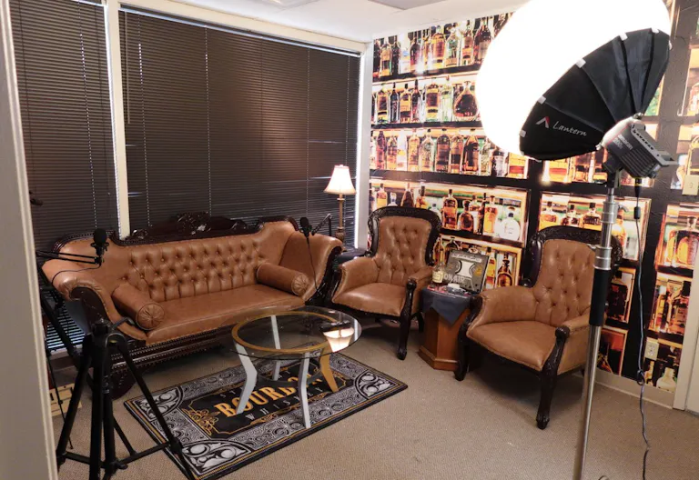 CONTENT CREATOR LOUNGE - Image 0