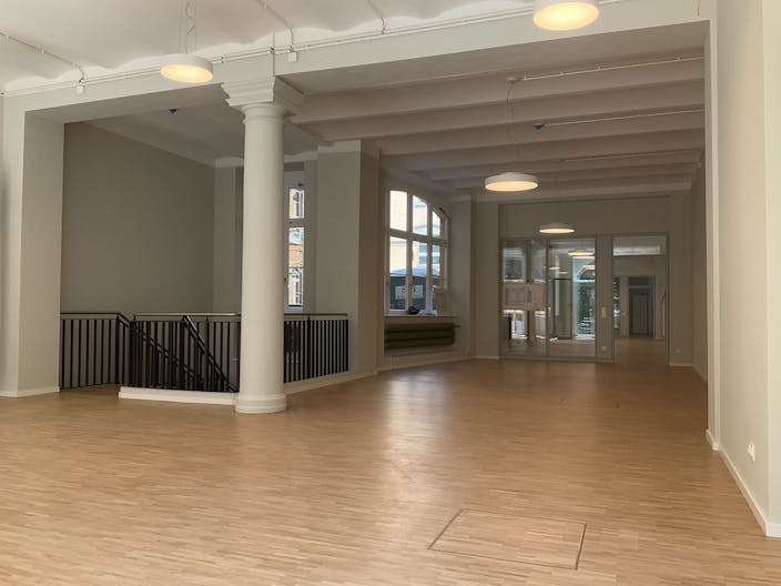 Versatile Space in Berlin Mitte: Your Pop-Up, Event, or Office Awaits! - Image 1