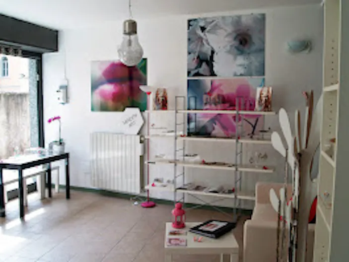 Elegante Spazio Pop-Up per Eventi e Vendite a Angera, Lago Maggiore - Image 4