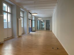 Versatile Space in Berlin Mitte: Your Pop-Up, Event, or Office Awaits! - Image 3