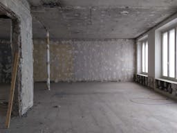 Prime Location Boutique on Rue de Rivoli - Image 20