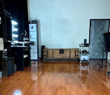 Video / Photo Podcasting Studio Rental - Image 5