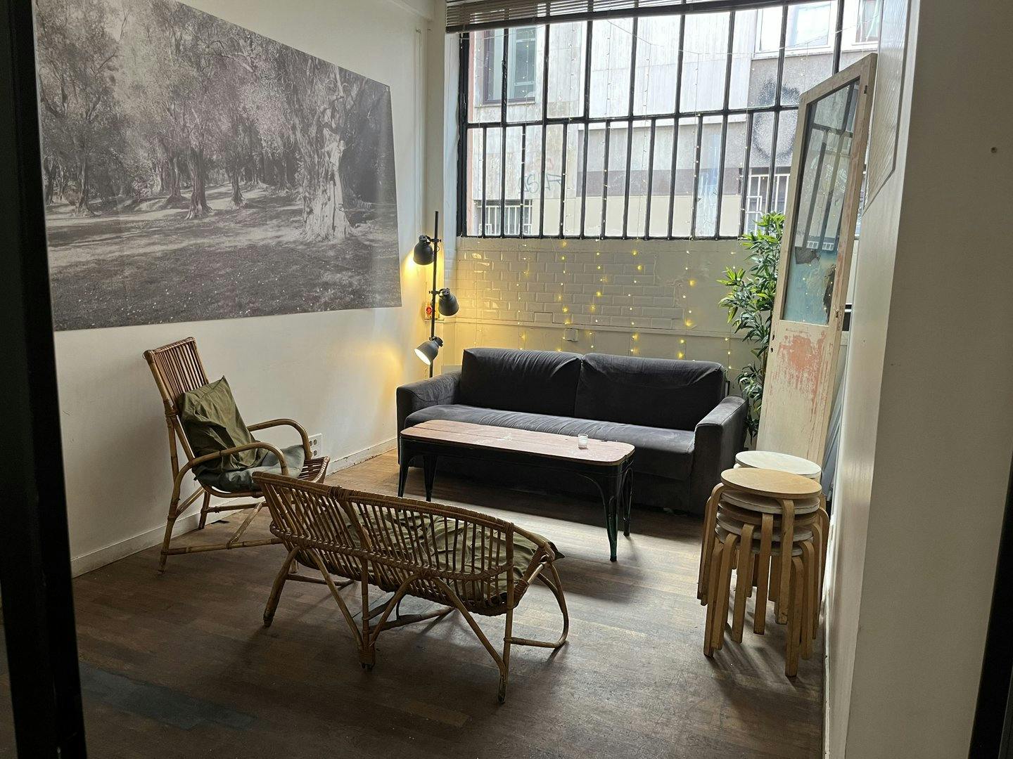 200 sqm Gustave Eiffel Loft and Bar in Paris