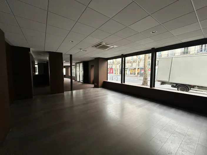 Magnifique Showroom Boutique Ephémère à Paris - Image 3