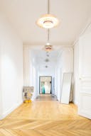 Place des Vosges Fashion Showroom - Image 6