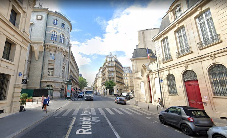 Prime Location Boutique - Rue du Louvre - Image 1