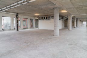 Amazing Showroom in Williamsburg - Image 9