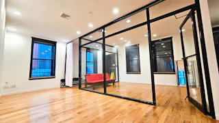 Entire Floor in SOHO with 2 extra rooms! - Image 52