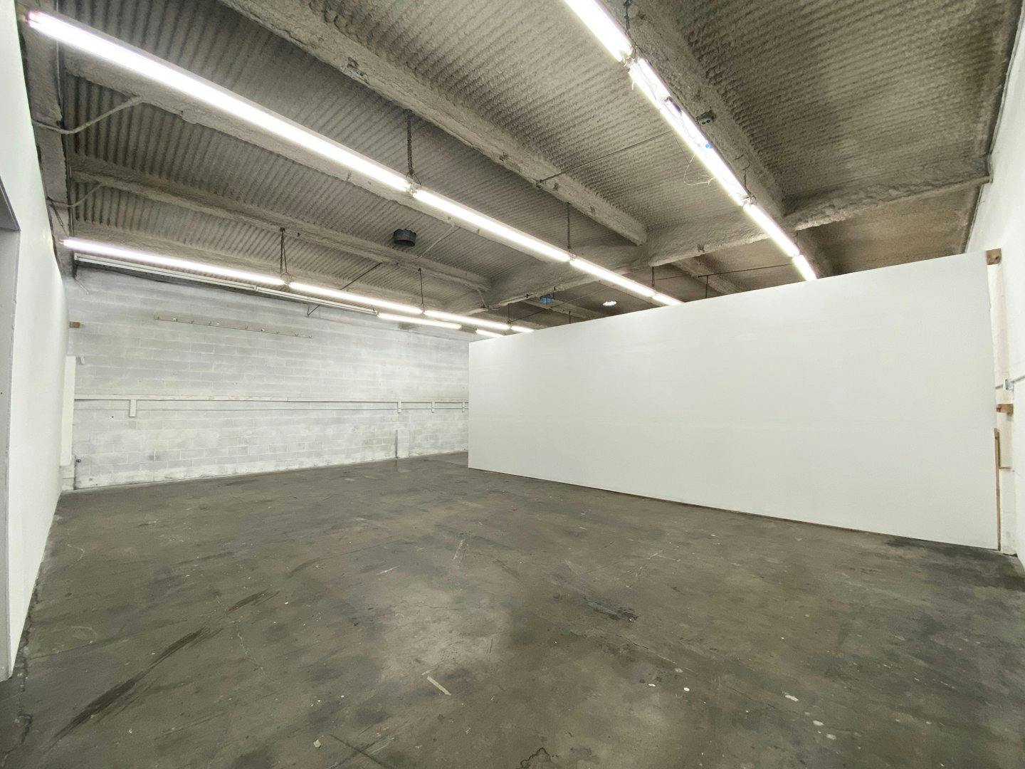 1,600 Square Foot Gallery and Photoshoot Space in Los Angeles