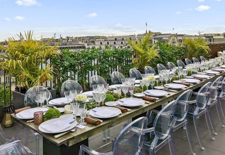 Unique space with the highest rooftop of the Champs-�lys�es - Image 0