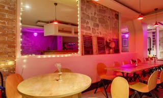 Restaurant | Paris 3�me | Pizzeria | Natural Lighting | Color Lighting Evening Options - Image 3