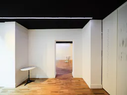 Saint Gilles Pop Up Boutique - Image 7