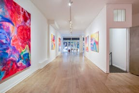 Wonderful Gallery in Bustling Lower East Side - Image 9