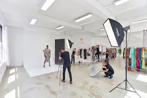 16AB Manhattan Event/Showroom retail rental space  - Image 23