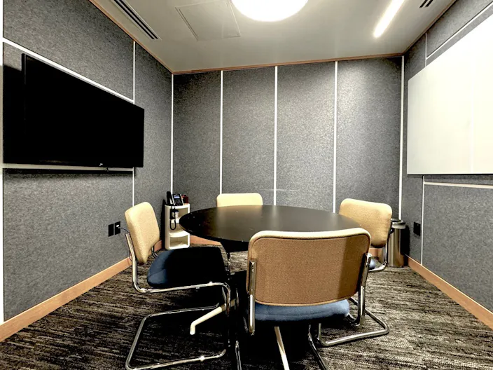 Corporate Lounge in Midtown East for up to 50 - Image 4