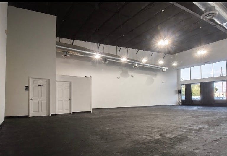 Modern chic industrial - Image 4