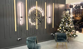 Spacious Boutique in Albany Park - Image 0