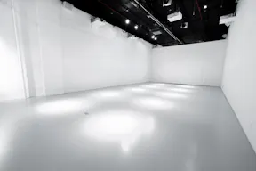 Multimedia Pop-Up/Event Space on Broadway - Image 14