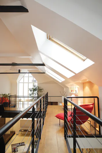 Modular Luminous Loft in heart of Paris  - Image 4