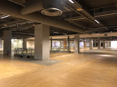 Unique and Atypical Space in Paris - Former Shopping Mall - Image 0