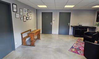 Toulouse Showroom - Image 5