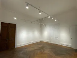 Rue Cambon 200 m2 newly renovated showroom perfect for Fashion Week - Image 3