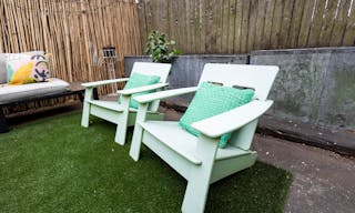 Colorful Spacious Garden Apartment - Image 28