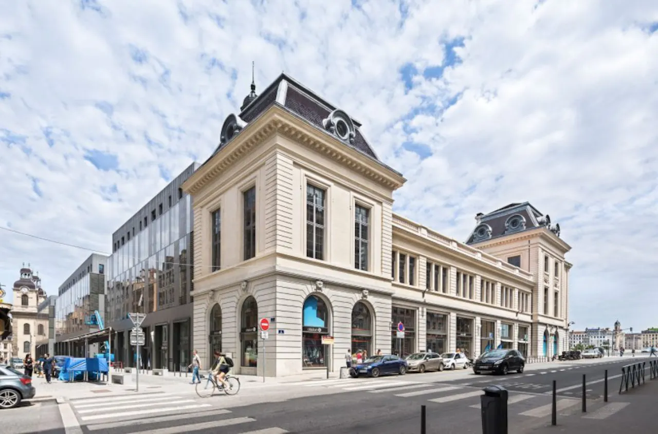 Exclusivity Prime Location on Grand Hôtel Dieu - Image 0
