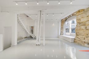 Corner Boutique on Rue de Turenne - Image 8