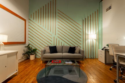 VIP Executive Blue Room - Image 0