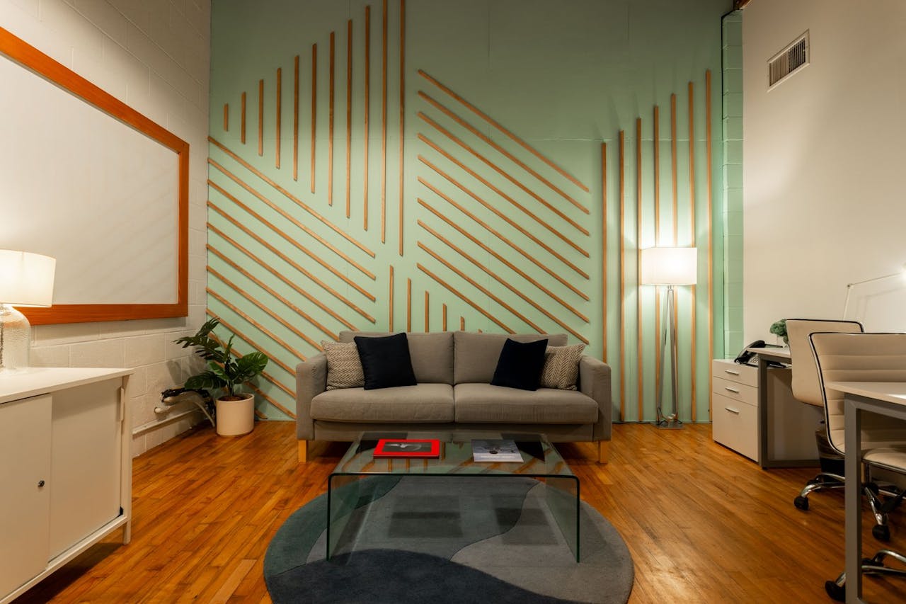 VIP Executive Blue Room - Image 0