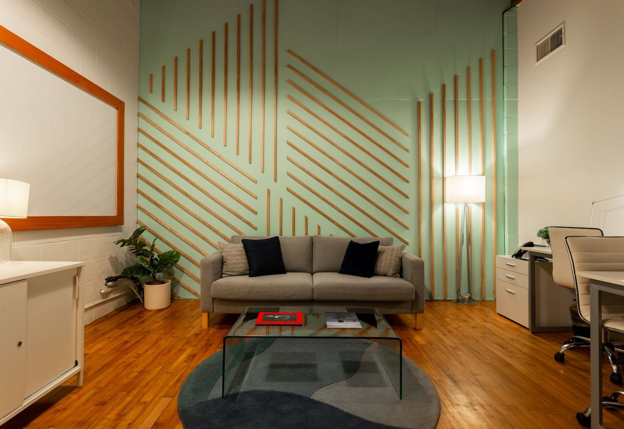 VIP Executive Blue Room - Image 0