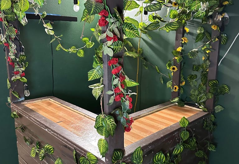 Space with its own photography studio, film production room, an upcoming recording studio - Image 0