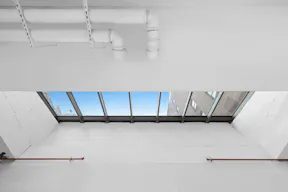 Storefront Whitebox Event Venue Photo Video Studio Art Gallery - Image 7