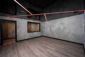 Private Bunker Style with outdoor area - Image 5