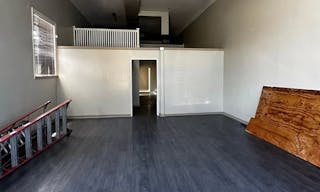 Eden Square Loft - Image 4