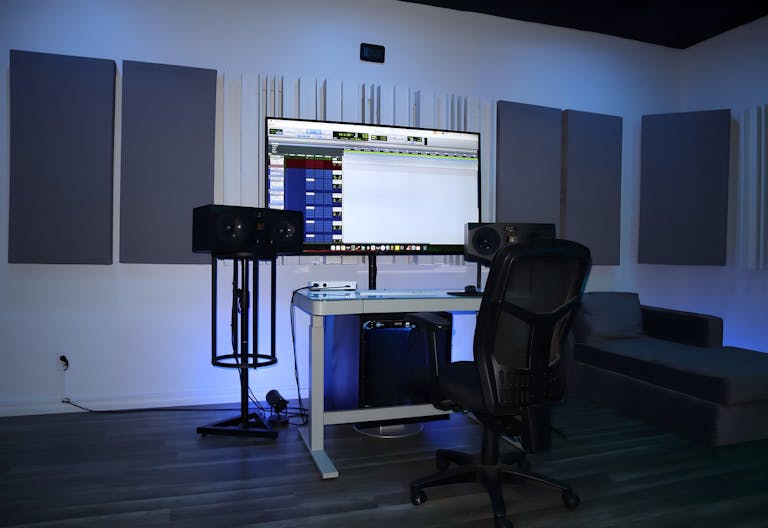 Modern Outer Space Premium Hollywood Multi-Purpose Creative Studio - Image 1