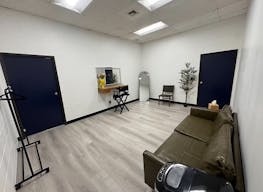 Large creative space near crypto arena - Image 7