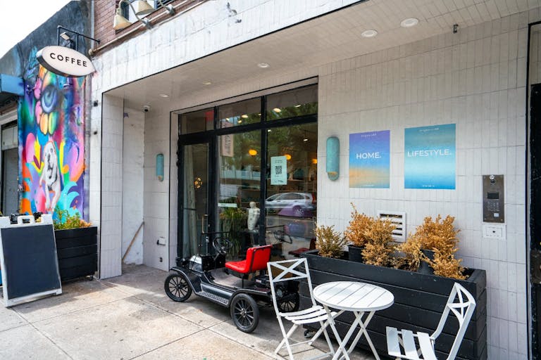 Fashion Pop-up store/Front Store/ Design & Artist Loft in Prime Williamsburg - Image 2