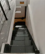 Showroom ''Espace polyvalent'' Paris 10eme arrondissement - Image 8