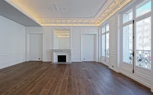 Showroom Avenue Marceau - Image 2