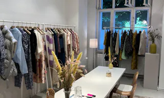 Stilvoller Showroom für Fashion & Accessoires zur temporären Vermietung Berlin Wedding – 130 m² – Erdgeschoss – barrierefrei erreichbar - Image 8