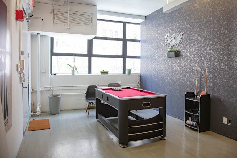 Modern Creative Space Available - Image 4