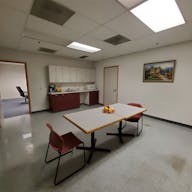 2 story building in grate location, close to downtown Seattle, Magnolia and Ballard center. It has 12 designated parking spaces and garage. Updates available.. - Image 6